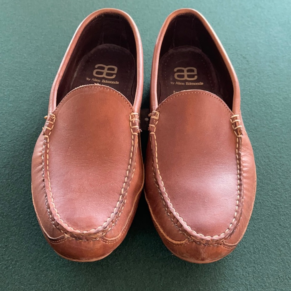 Allen Edmonds Interstate 90 driving loader